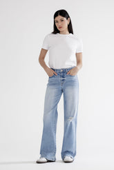 High Rise Wide With Knee Distressed