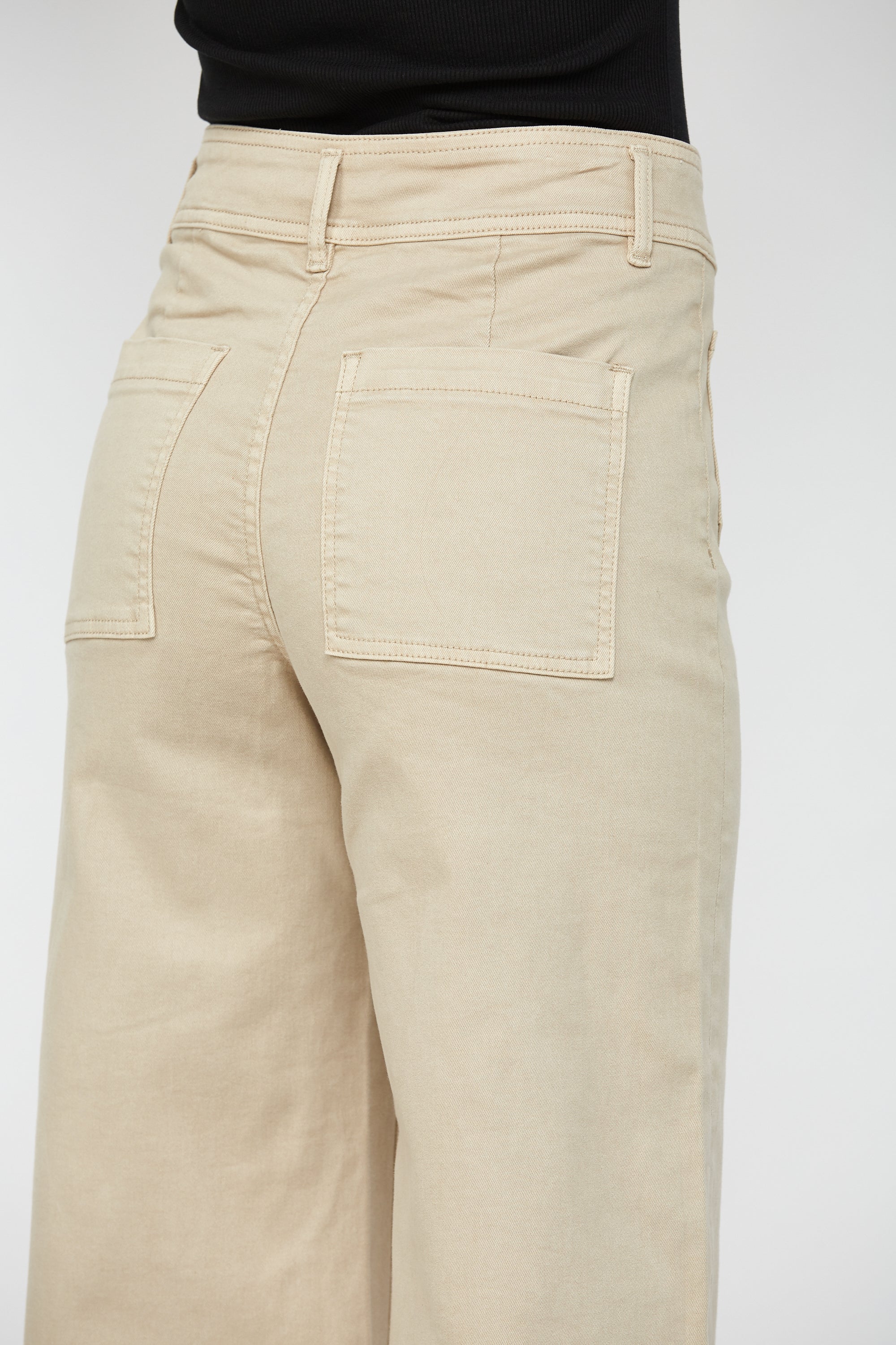 ASH MOCHA REG 6