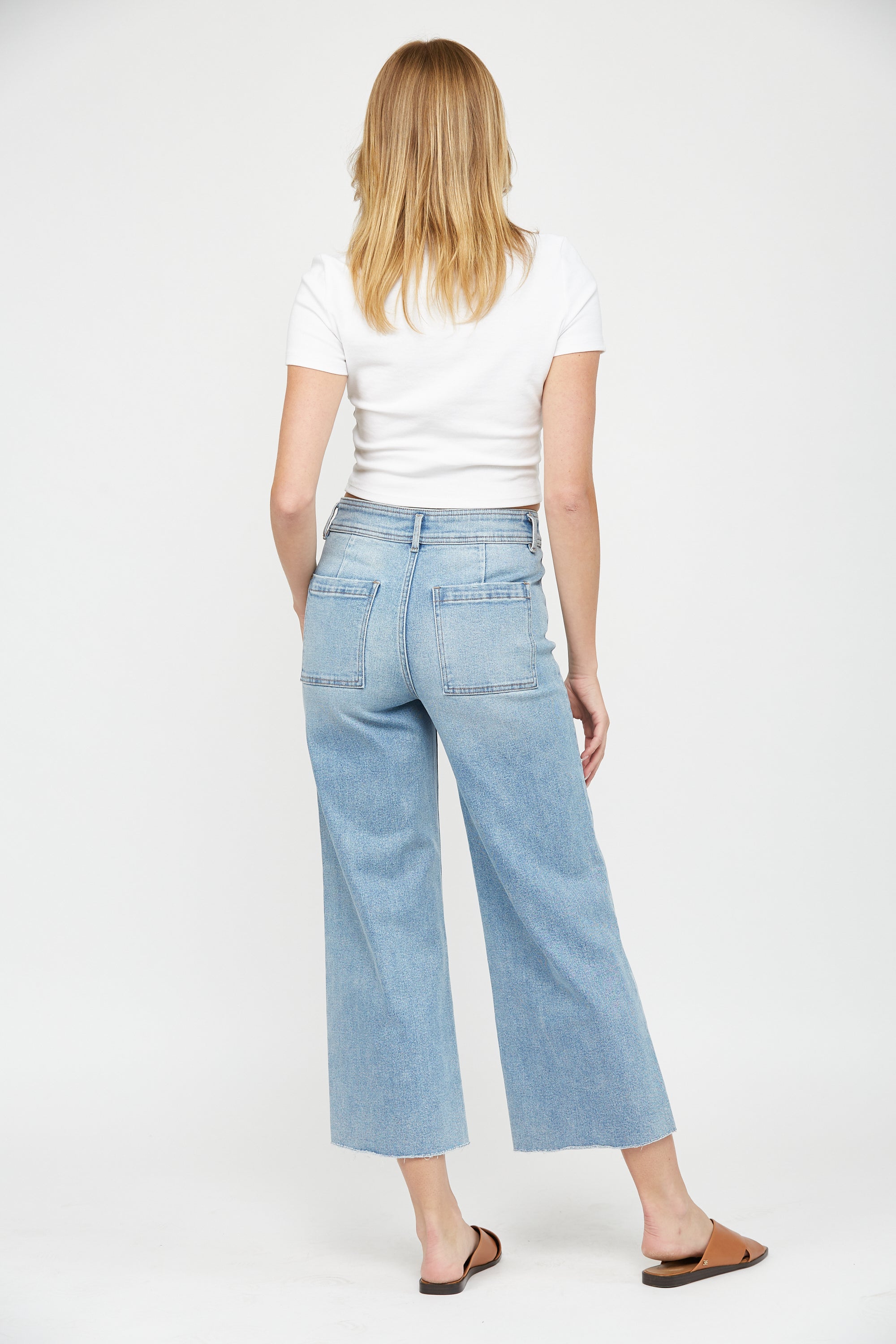 Cropped Wide Leg With Front Pocket