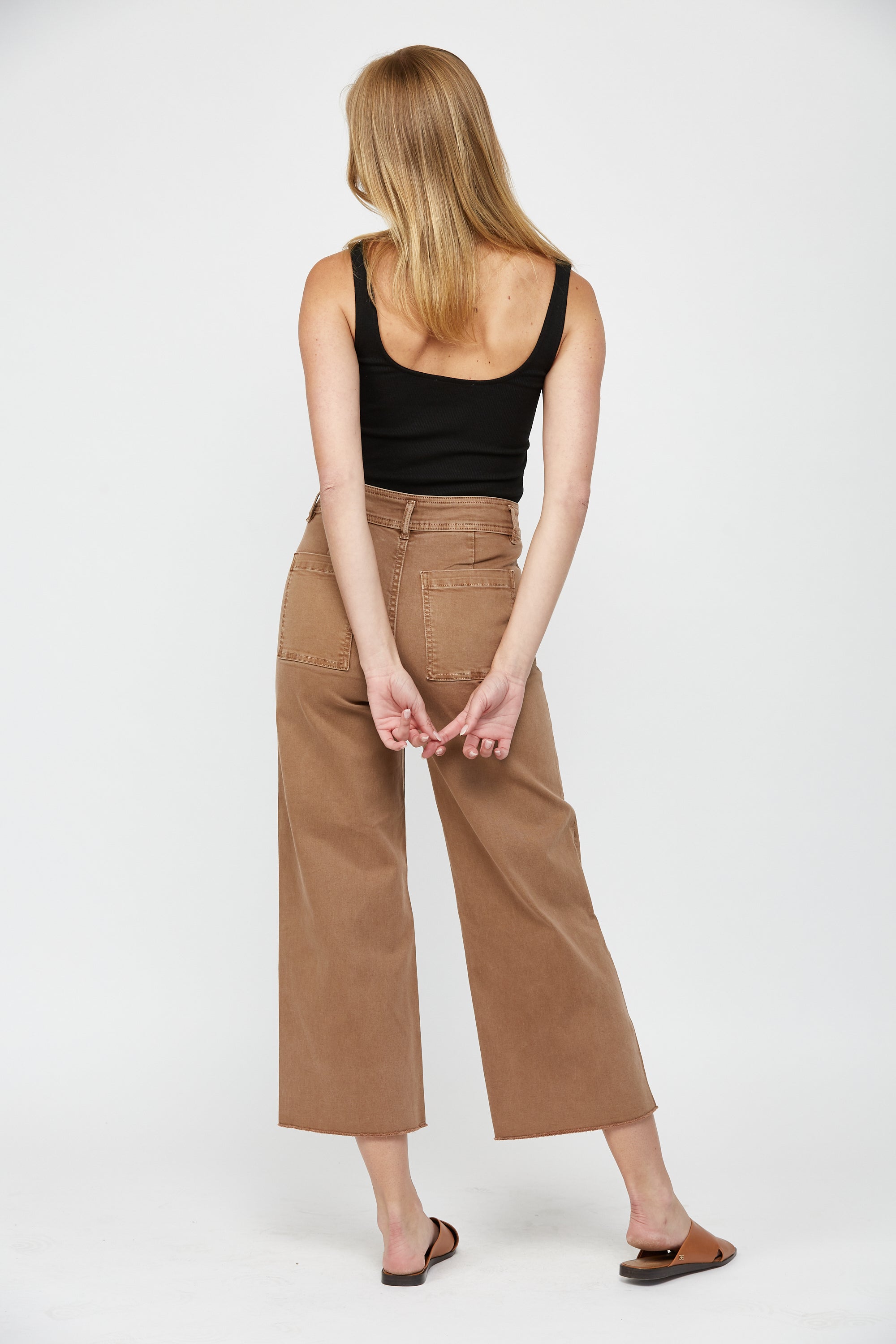 Cropped Wide Leg With Front Pocket