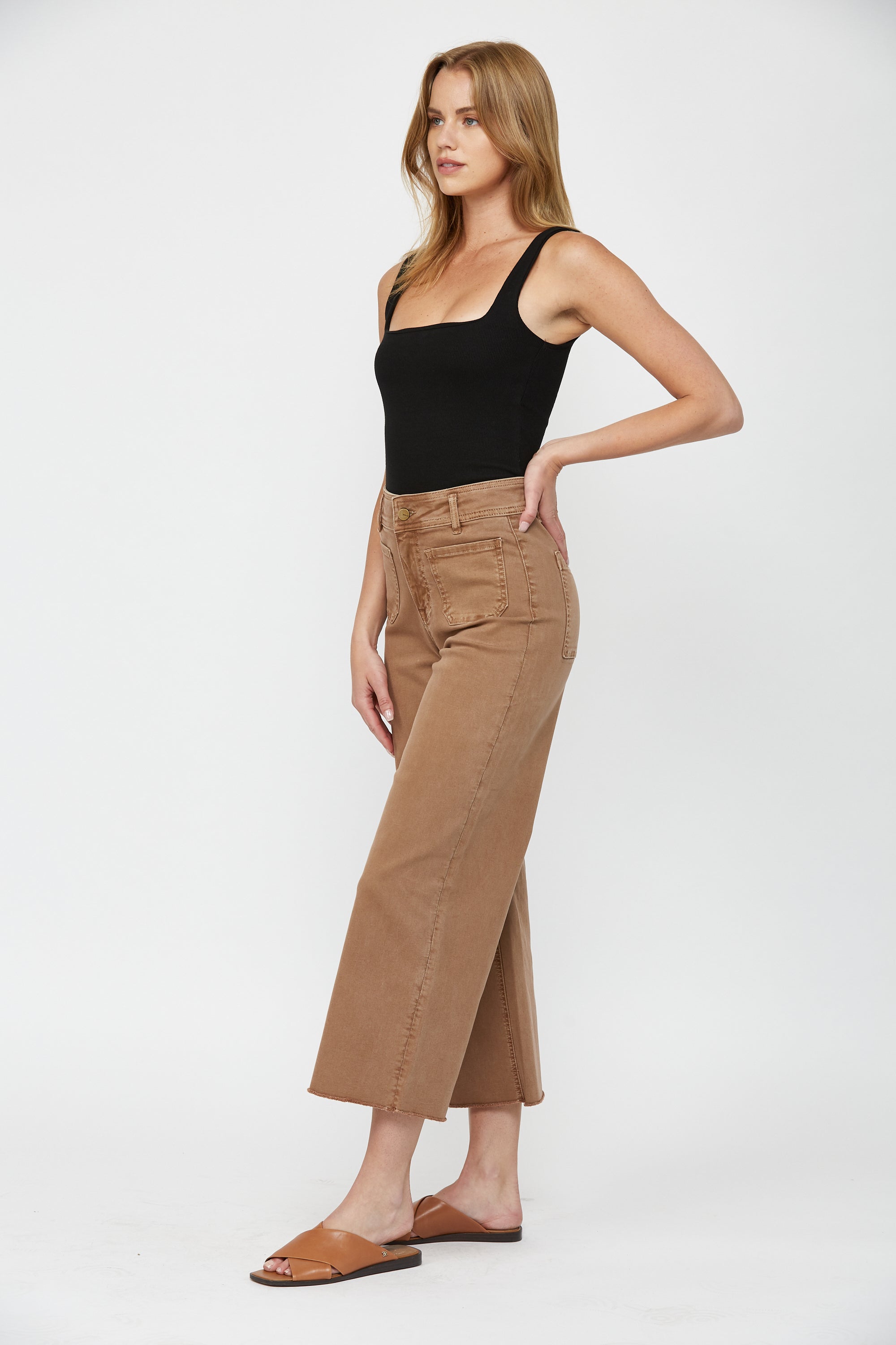 Cropped Wide Leg With Front Pocket