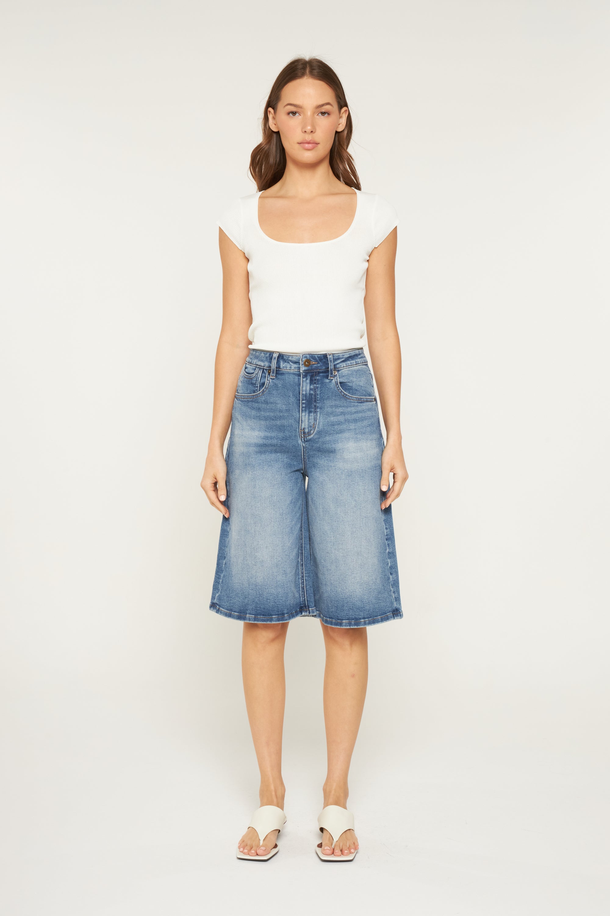 Mica Denim Super High Rise Wide Bermuda Shorts Secondary image