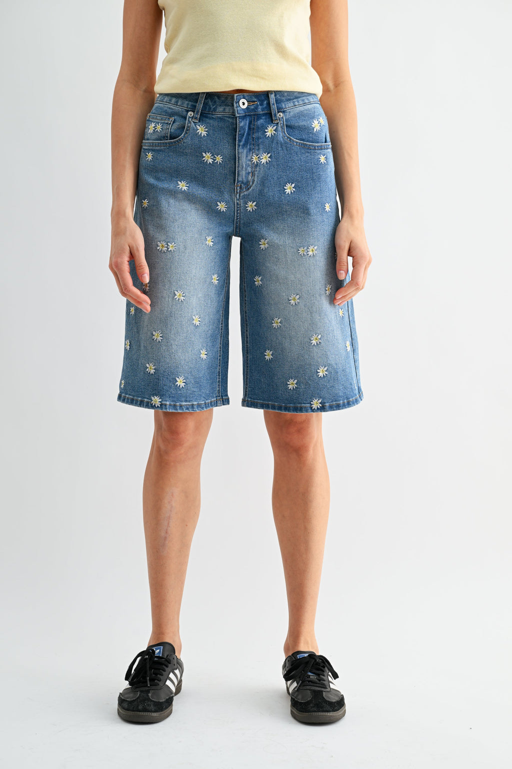 LUNAR INDIGO REG 3