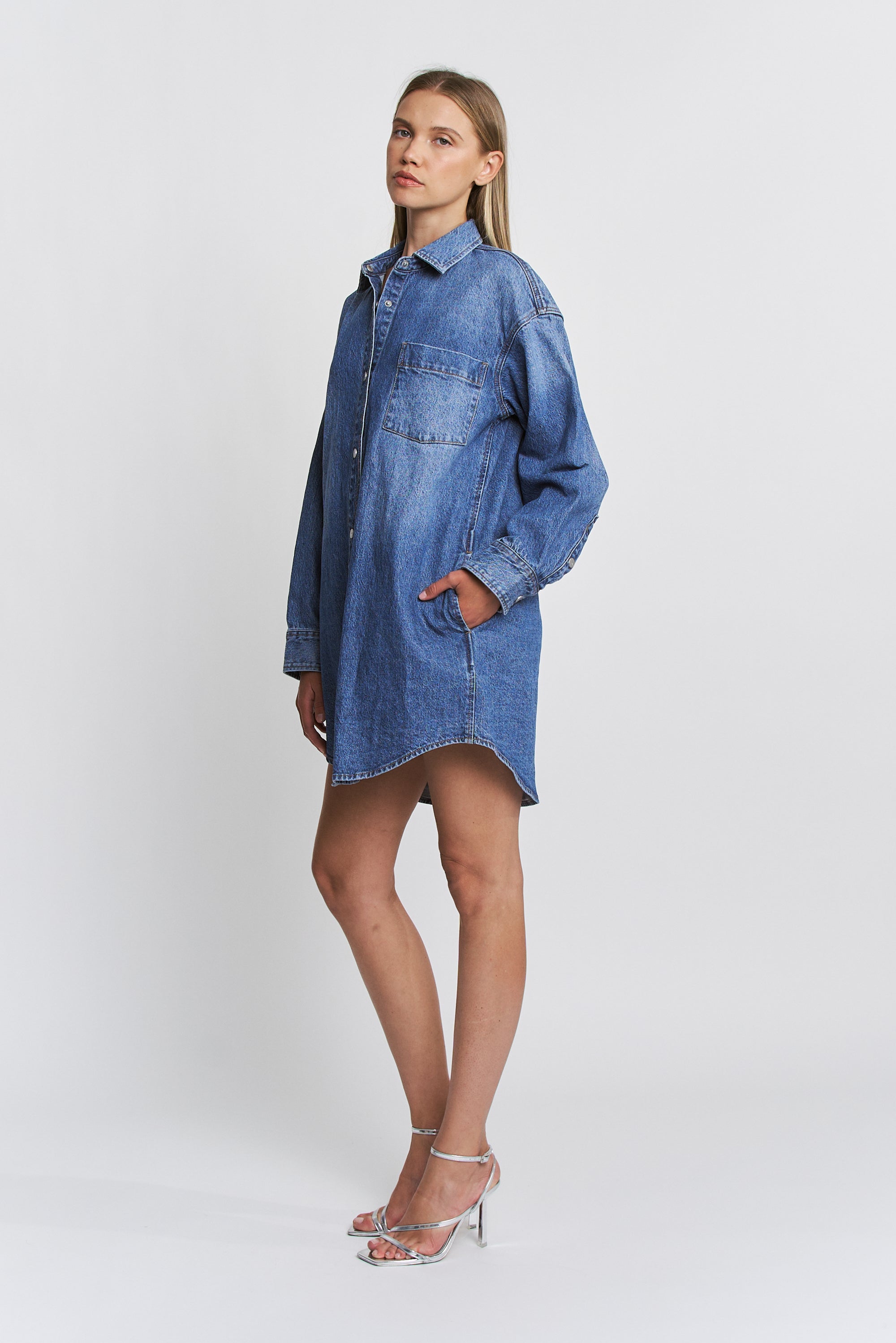 PEACOCK INDIGO REG 4