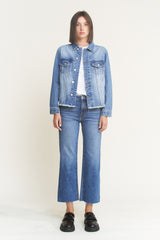 MEDIUM WASH OVERSIZED JACKET
