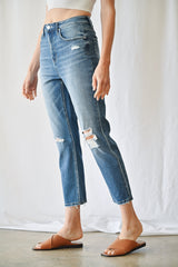 STRETCH SUPER HIGH RISE MOM JEAN