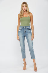 STRETCH SUPER HIGH RISE MOM JEAN