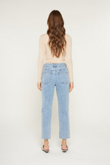 SUPER HIGH DISTRESSED MOM JEAN