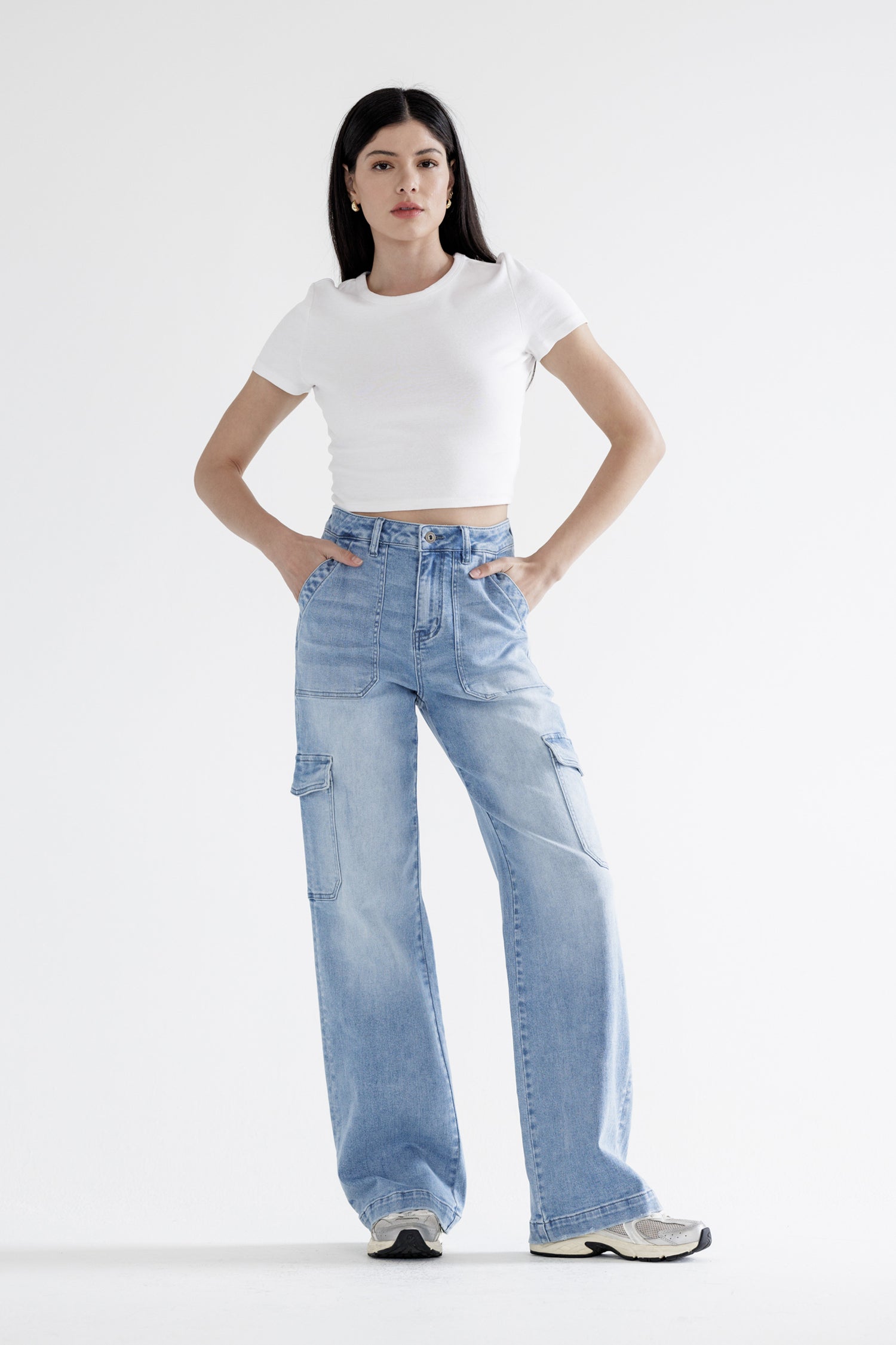 LOWES BLUE REG 1 Main image