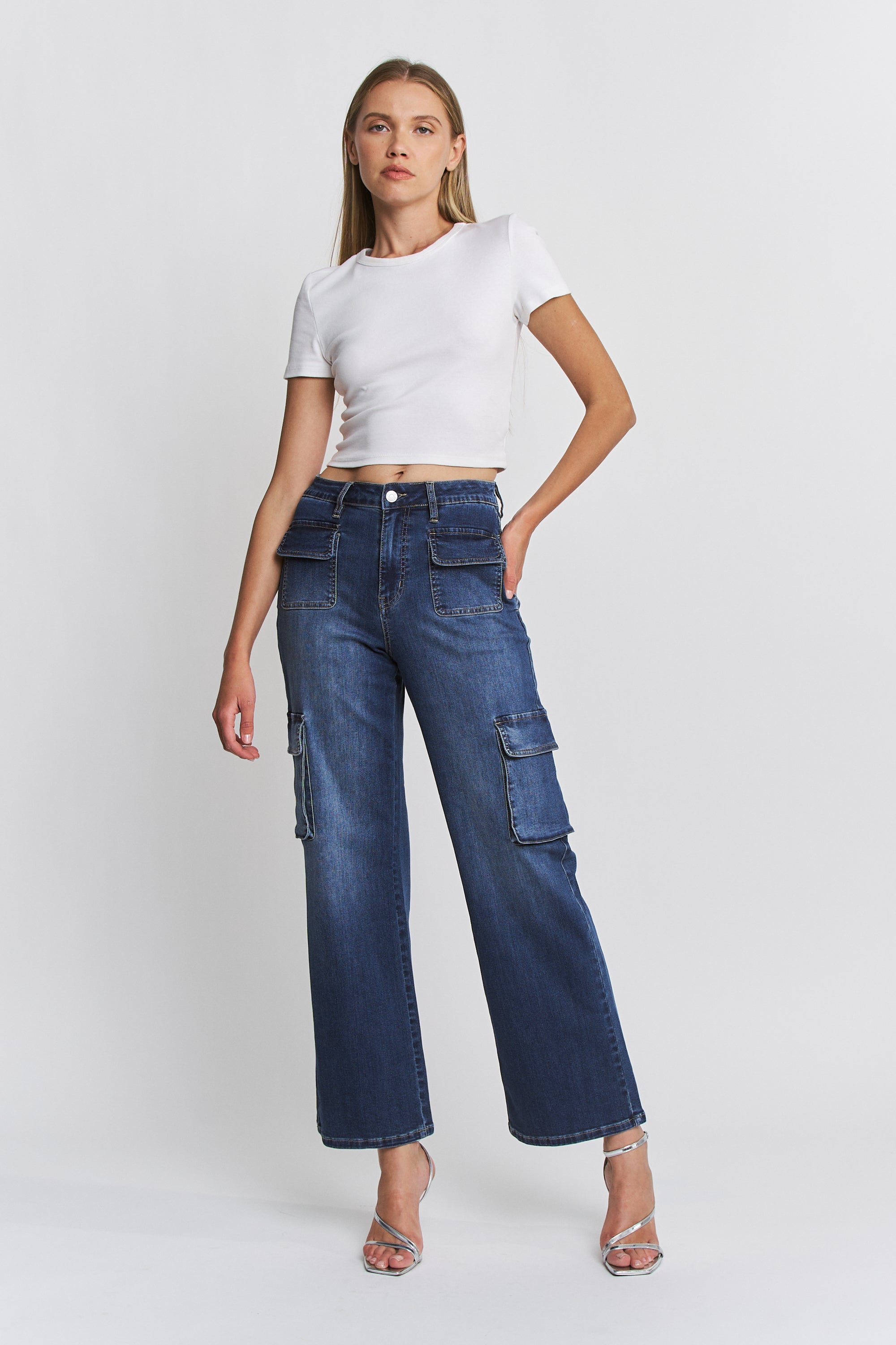 PRUSSIAN BLUE REG 1 Main image