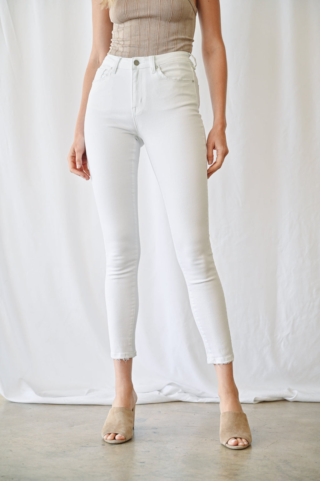 COCONUT WHITE REG 2