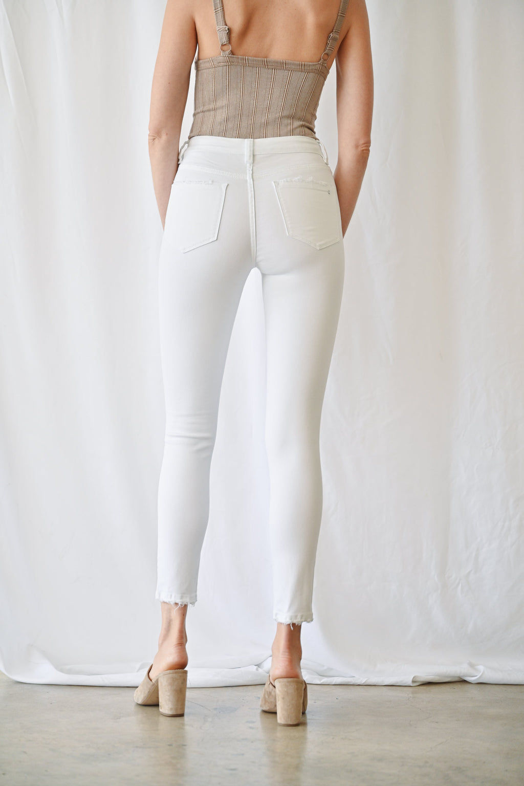 COCONUT WHITE REG 4