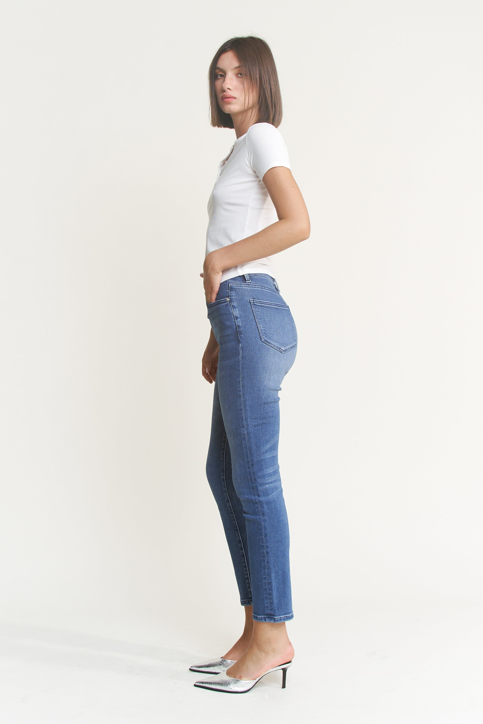 OCEAN MEDIUM BLUE REG 4