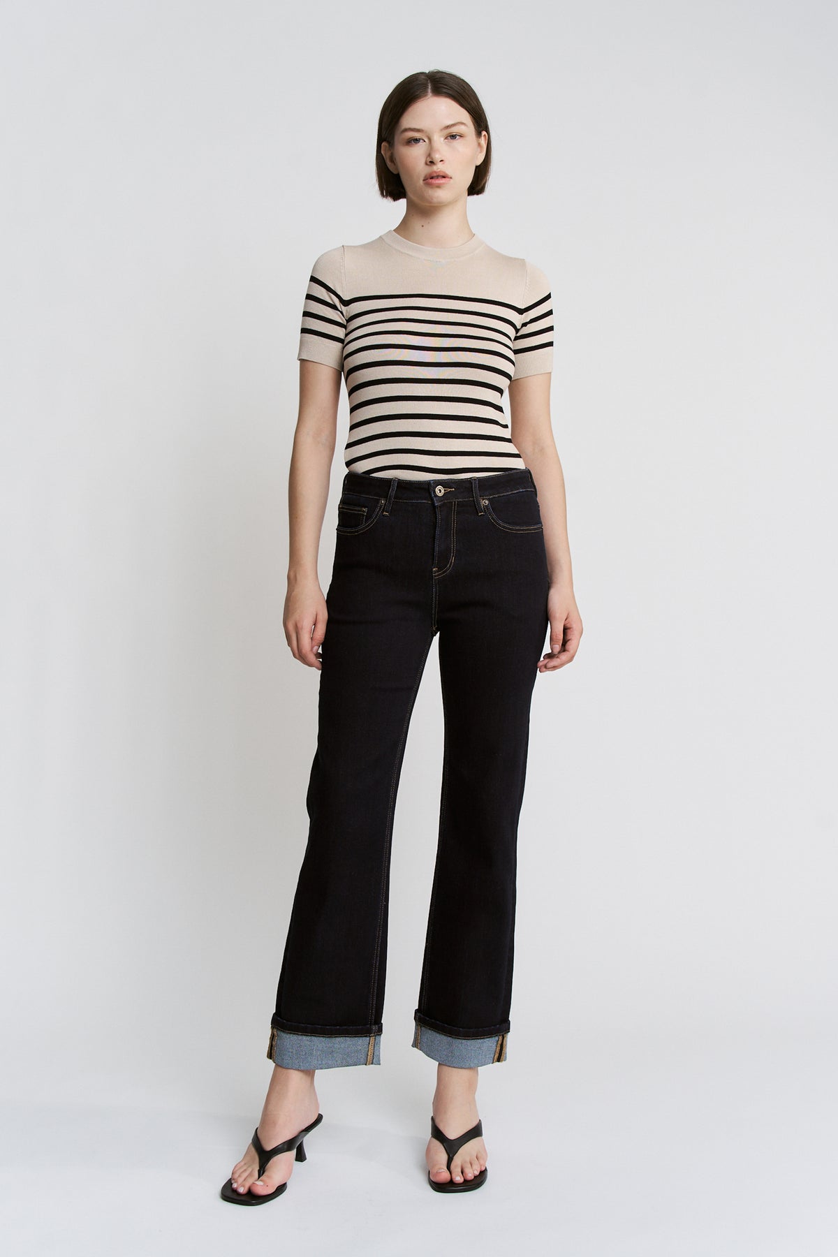 Mid Rise Ankle Straight Cuffed Leg