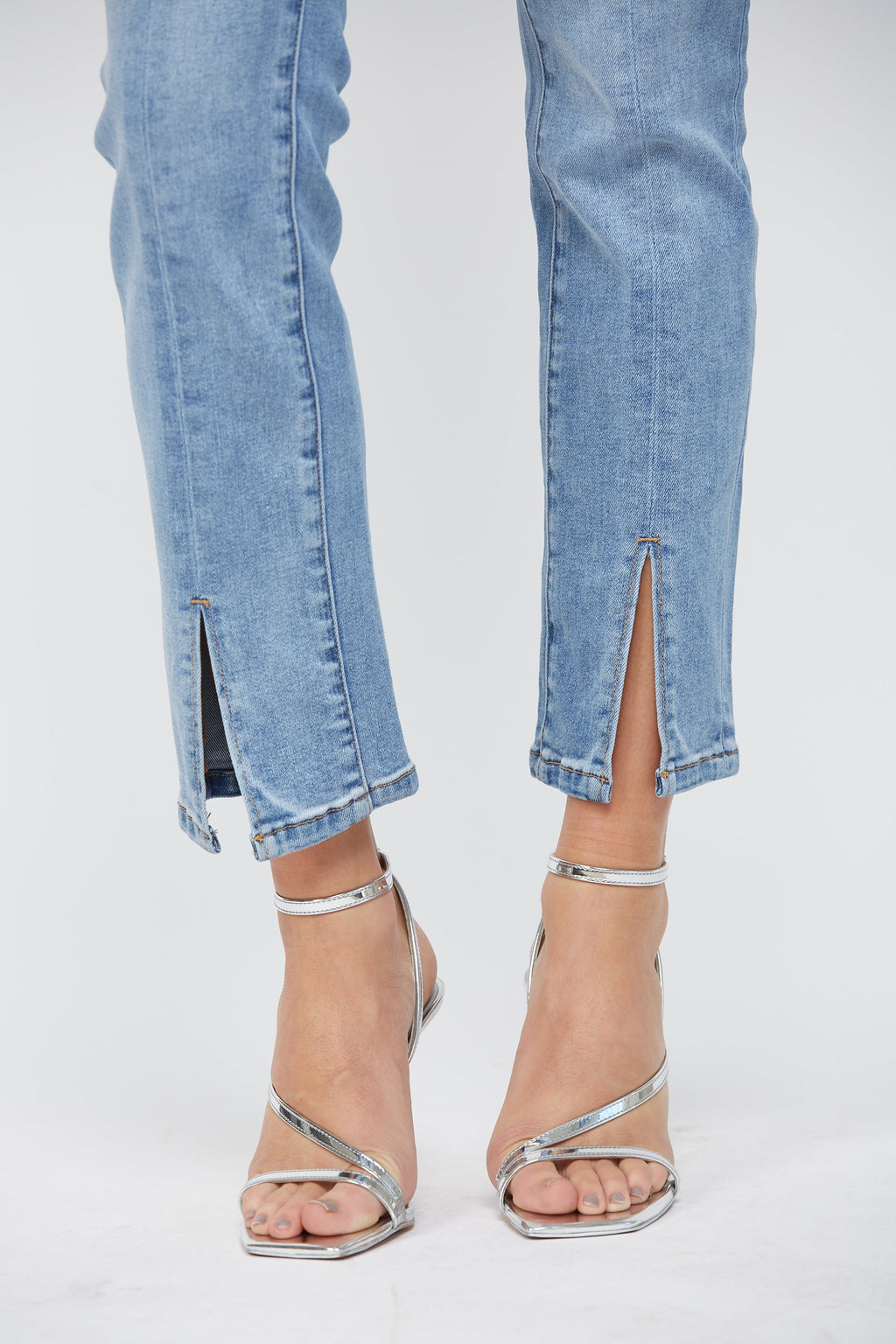 LT BLUE SLIT REG 7