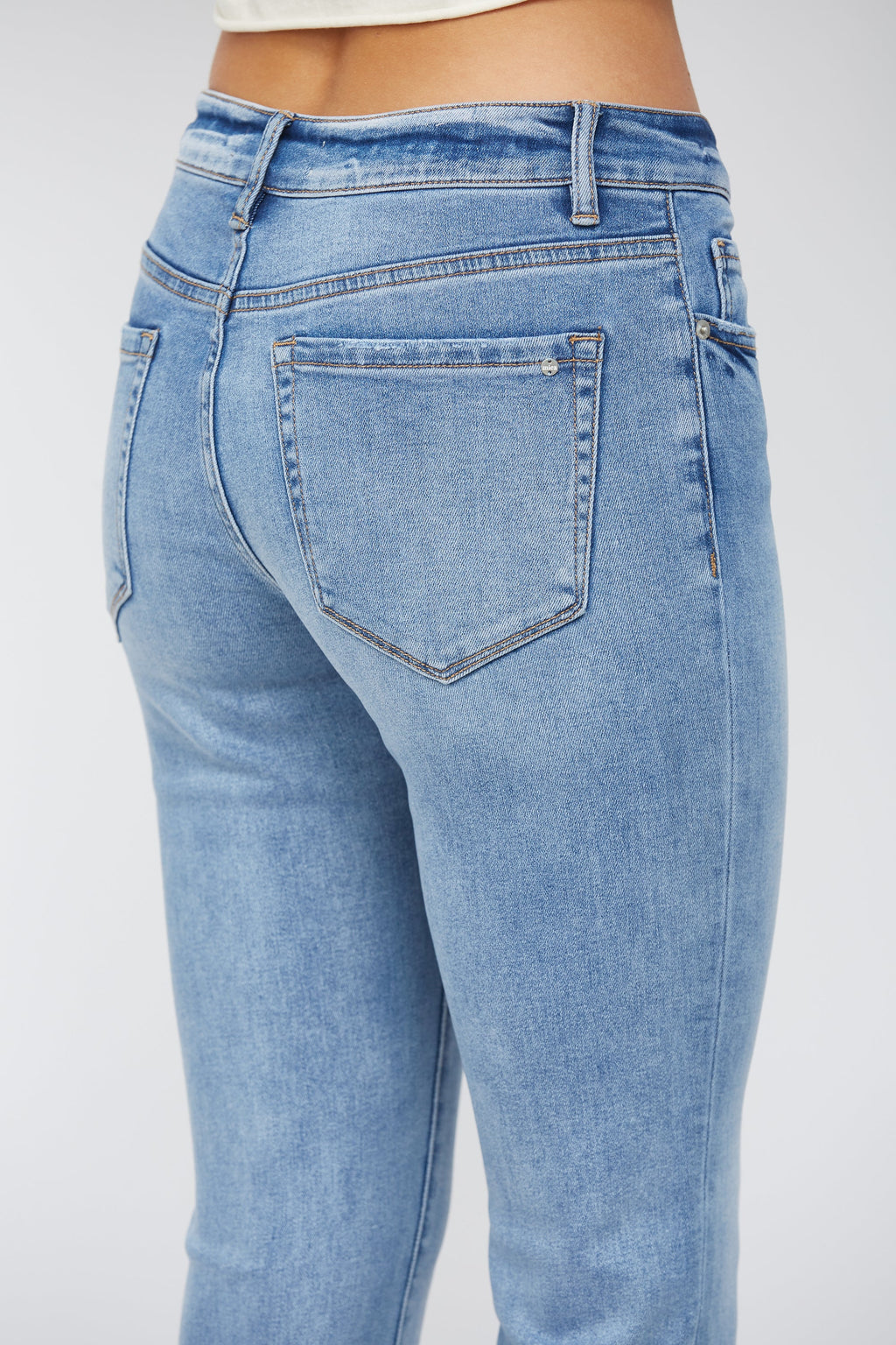 LT BLUE SLIT REG 6