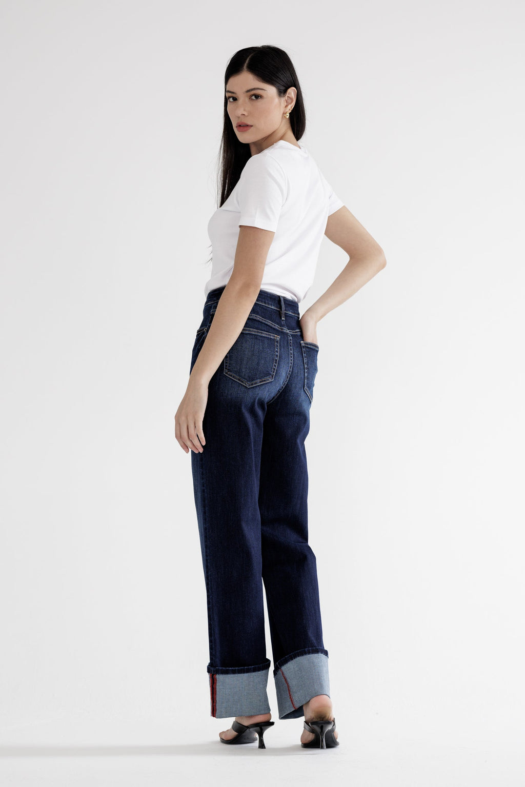 BLUE WHALE REG 4
