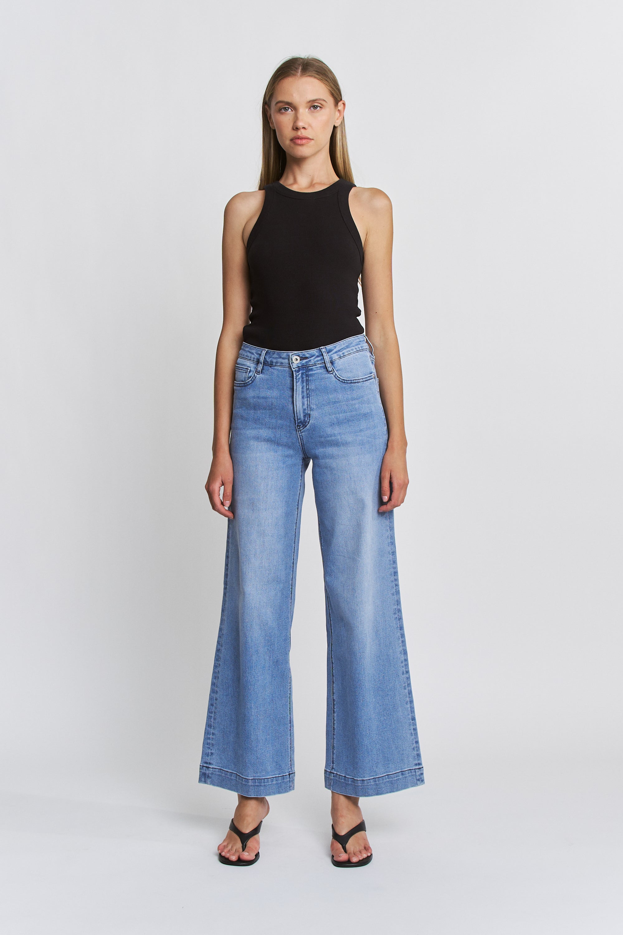 Mica Denim High Rise Wide Leg Trouser Hem Secondary image
