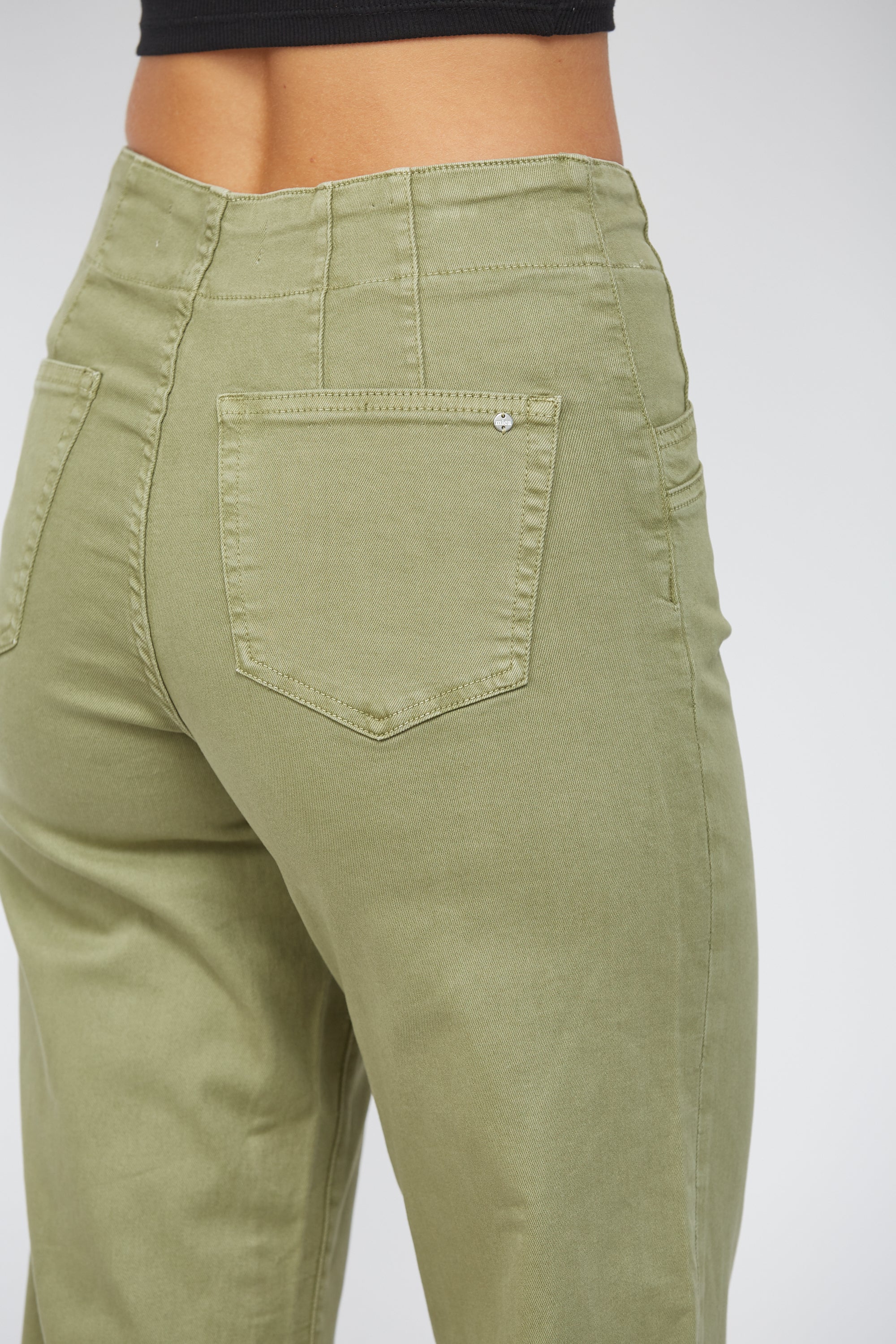 OLIVE REG 6
