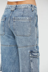 MID-RISE WIDE CARGO JEANS