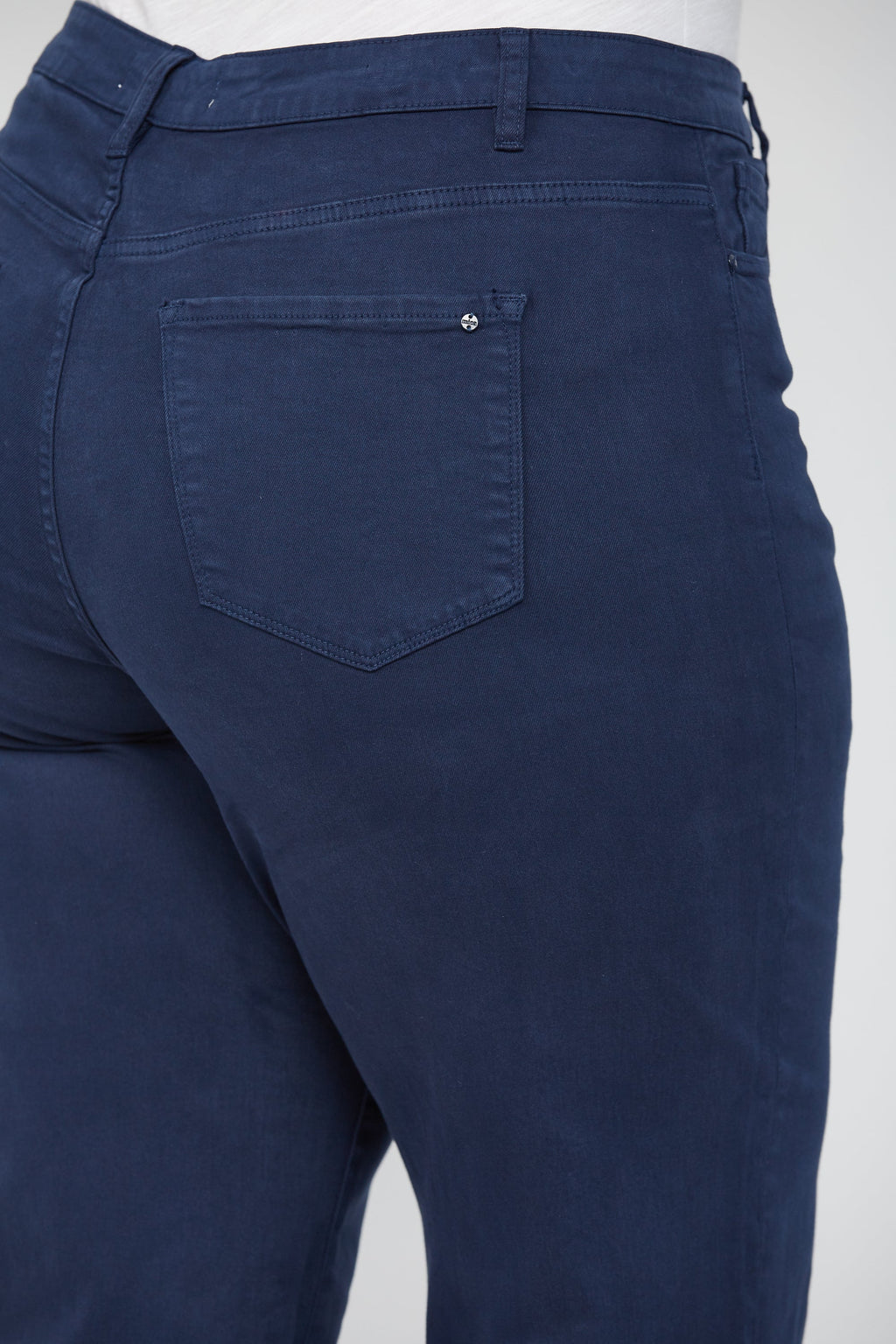 DARK NAVY PLUS 6