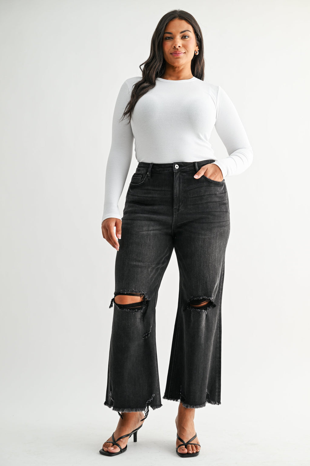 VINTAGE BLACK PLUS 1